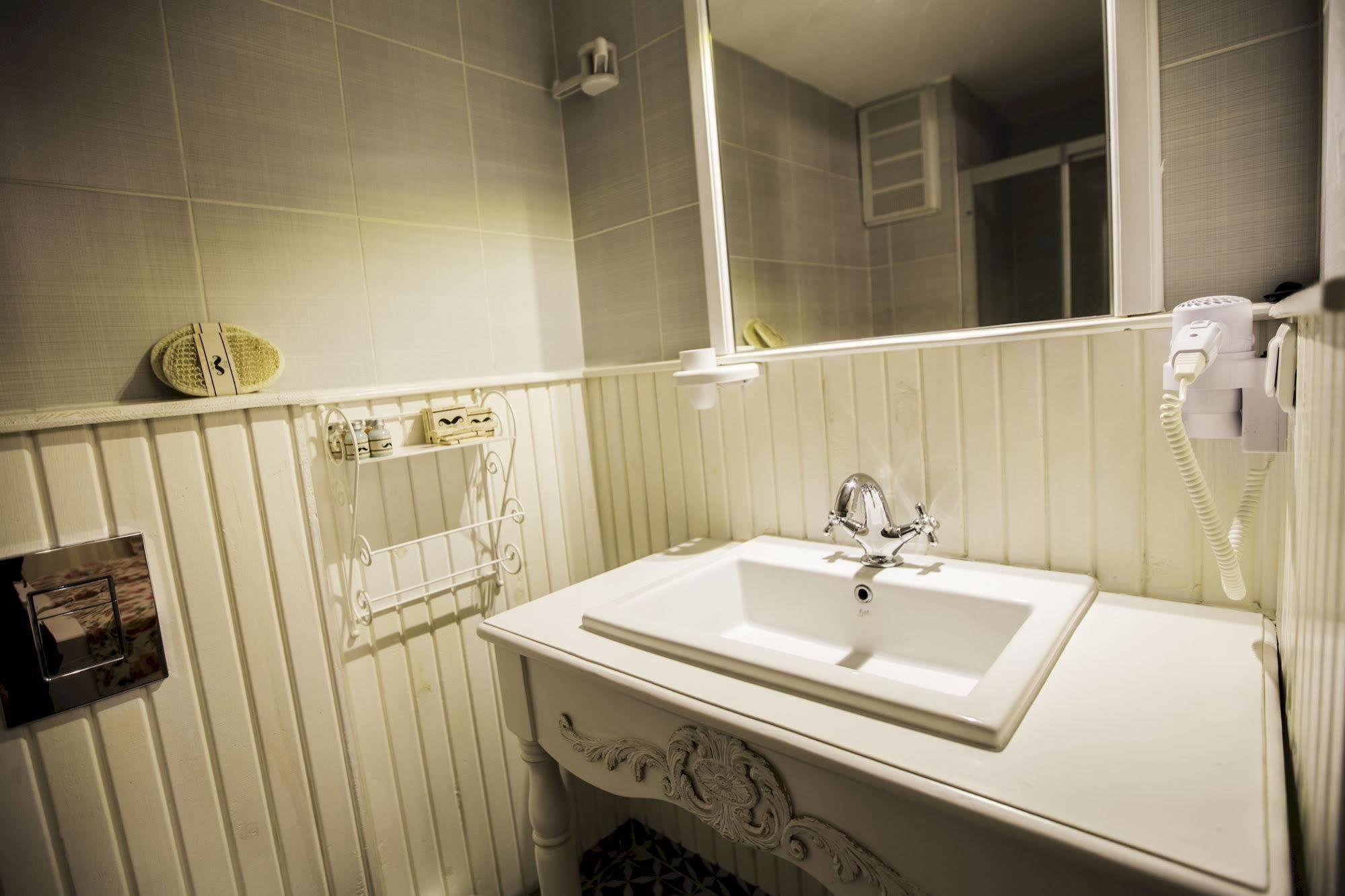 The White Hotel Alaçatı Extérieur photo