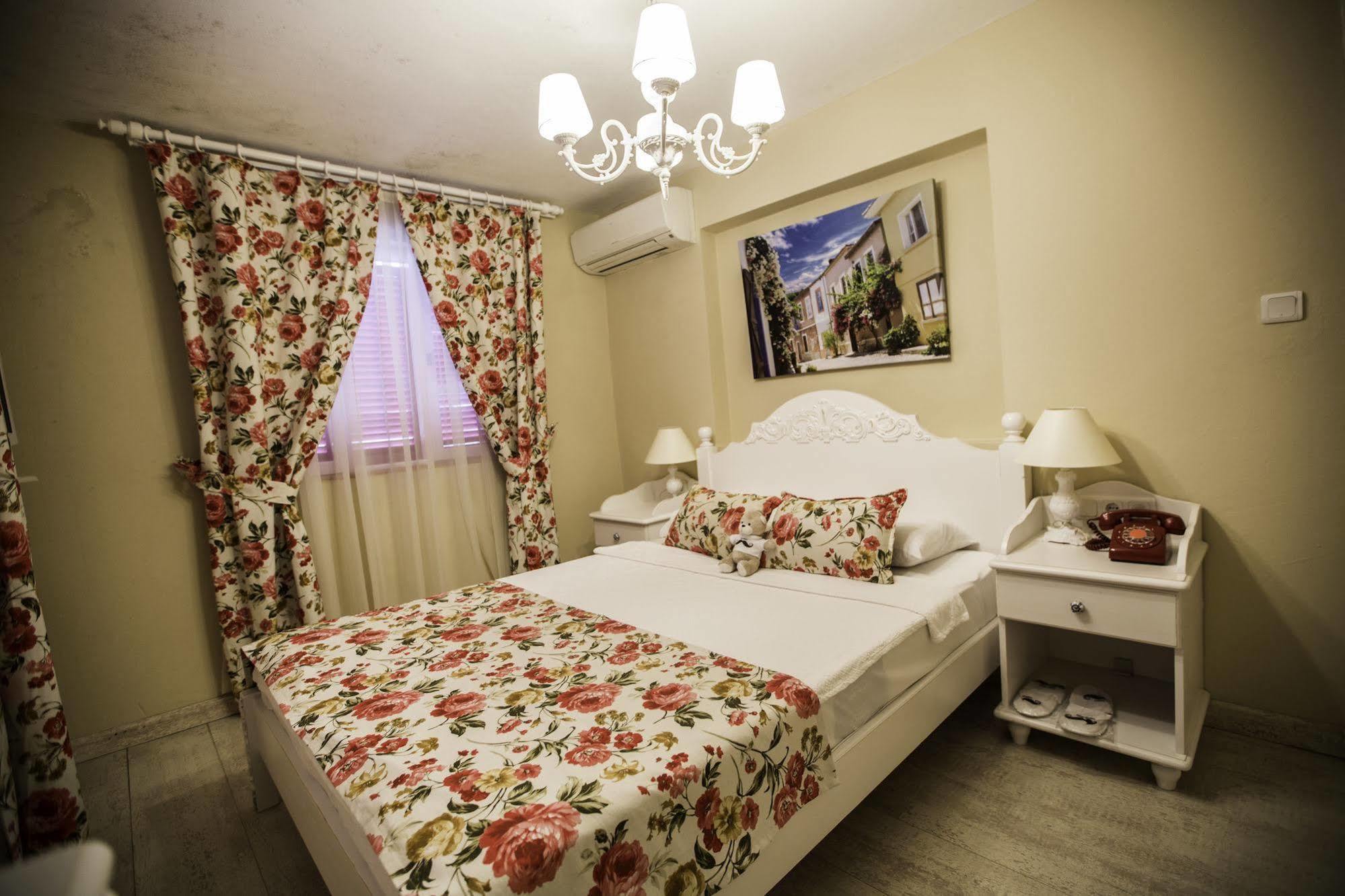 The White Hotel Alaçatı Extérieur photo